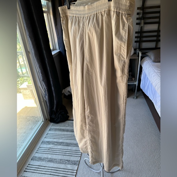 Open Edit creamy beige wide-leg pants, size XL - Picture 3 of 12